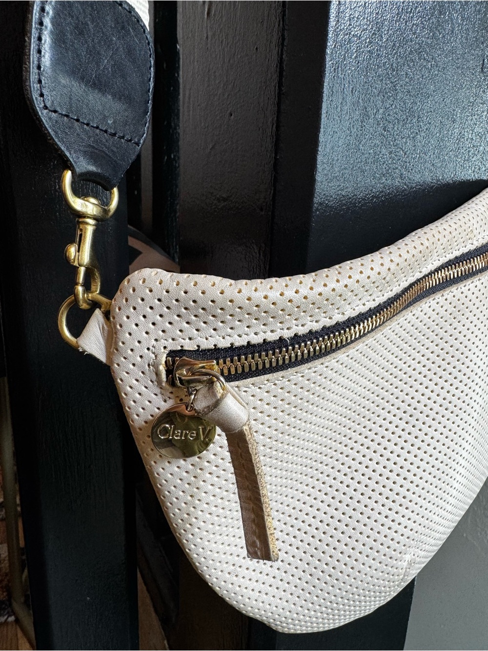 Clare V Grande Fanny perforated leather - Picture 2 of 4